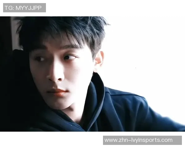 足球19号的传奇之路:从青涩少年到绿茵场上的耀眼明星 足球19号的传奇之路:从青涩少年到绿茵场上的耀眼明星