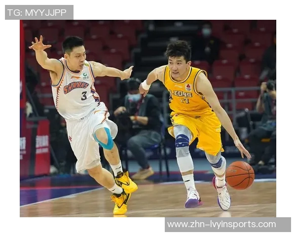 浙江广厦荣膺CBA冠军孙铭徽举杯庆祝香槟时刻尽显豪情 浙江广厦荣膺CBA冠军孙铭徽举杯庆祝香槟时刻尽显豪情